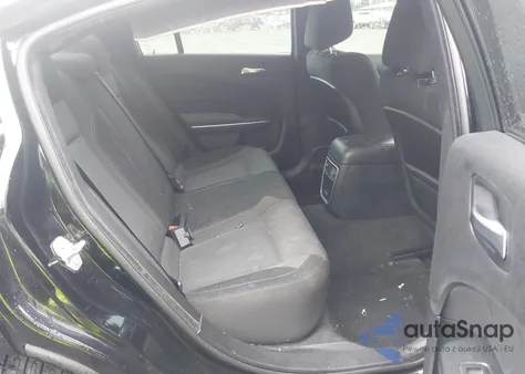 2016 Dodge Charger Sxt z USA, uszkodzony, nr VIN 2C3CDXHG6GH215677